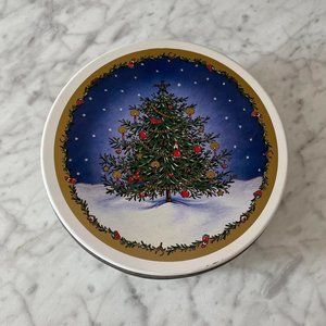 VINTAGE | Metal Christmas Tin